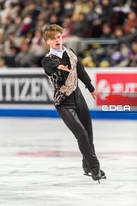 Ice Gallery Skates U.S.